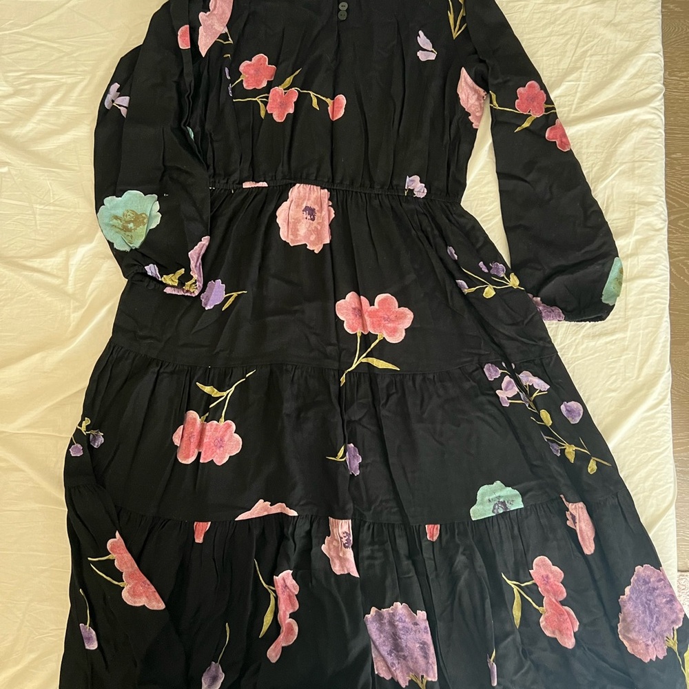 NWT Christy Dawn Dress, Noir Blooms M/L - Picture 9 of 11